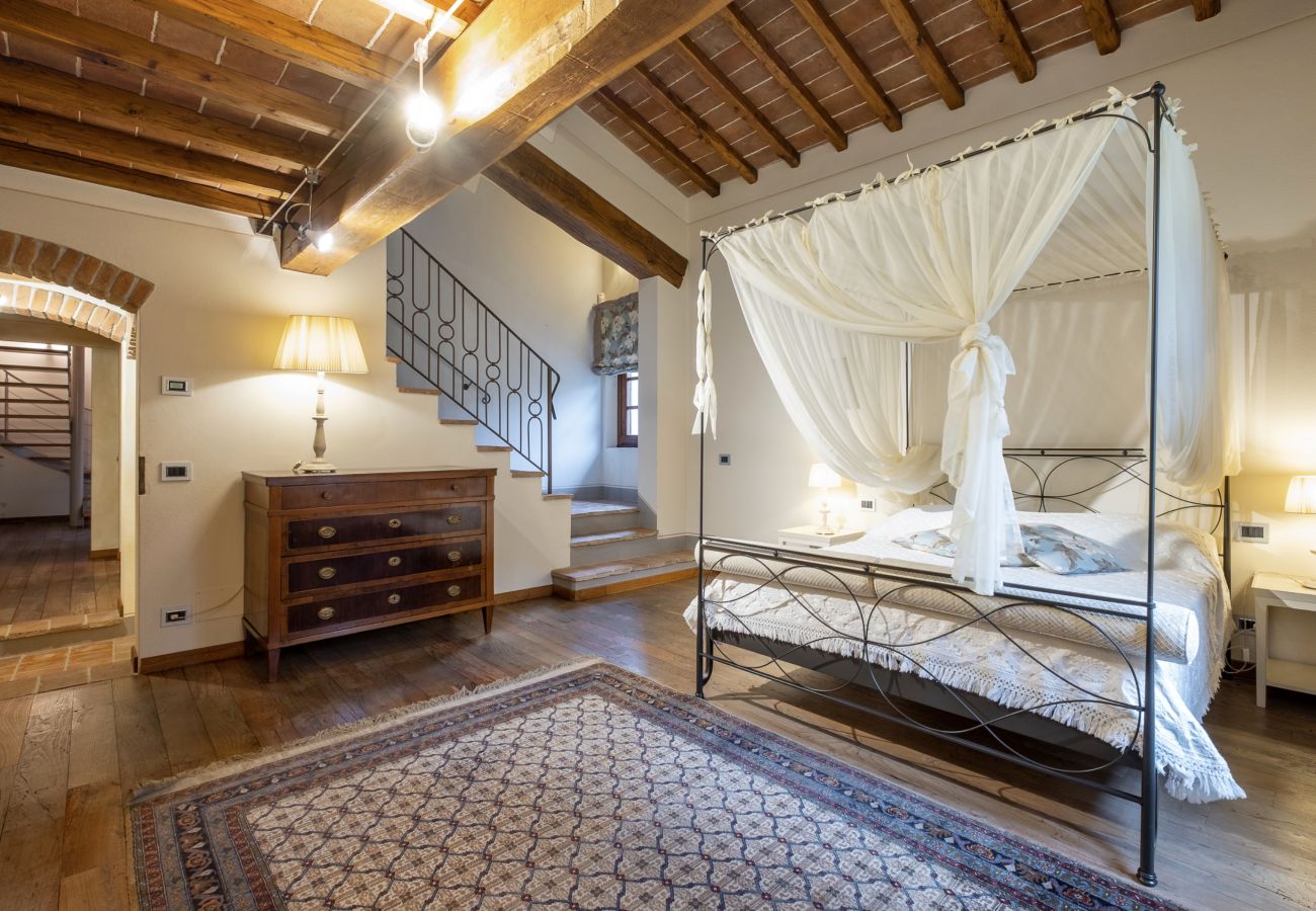 Villa in Reggello - Villa Casa Rossa in a scenic place. 16 people