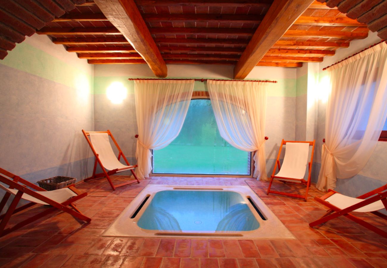 Villa in Reggello - Villa Casa Rossa in a scenic place. 16 people