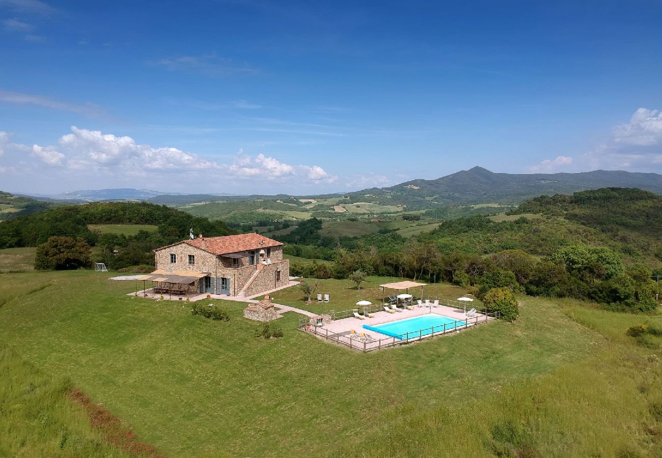 Villa in Bibbona - Villa La Guardiana promoted by WeekHomes com