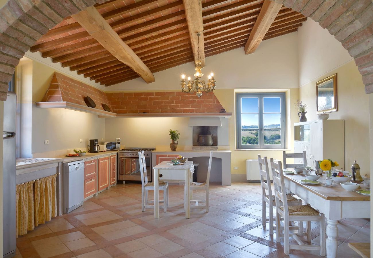 Villa in Bibbona - Villa La Guardiana promoted by WeekHomes com