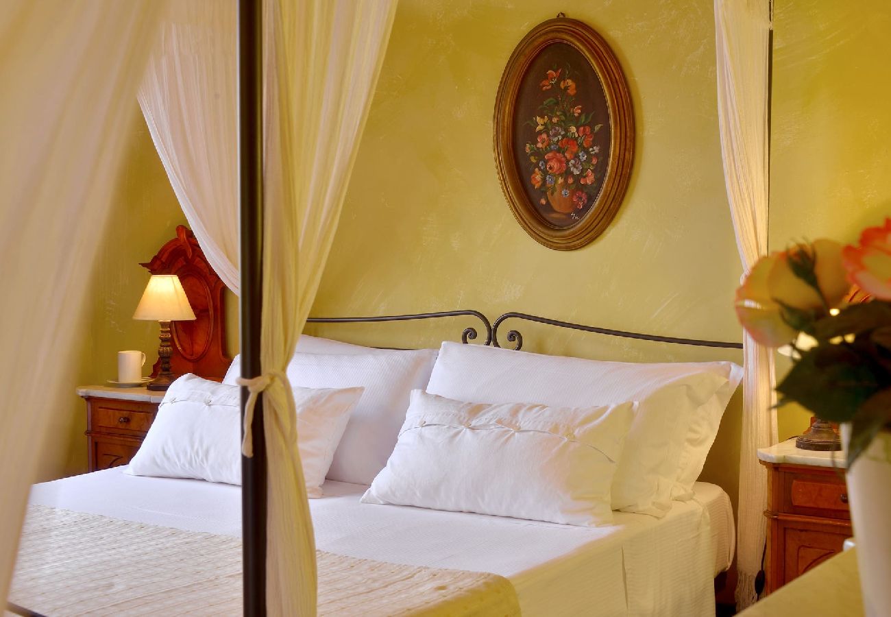 Villa in Bibbona - Villa La Guardiana promoted by WeekHomes com