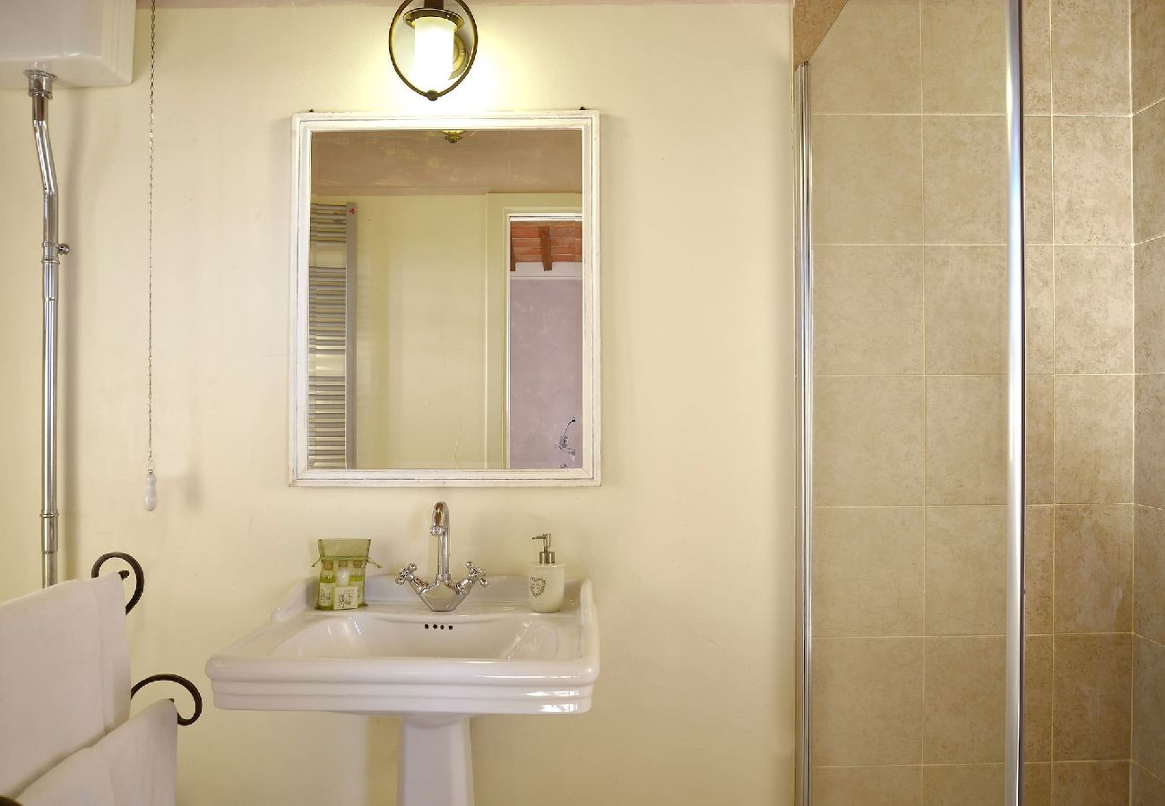 Villa in Bibbona - Villa La Guardiana promoted by WeekHomes com