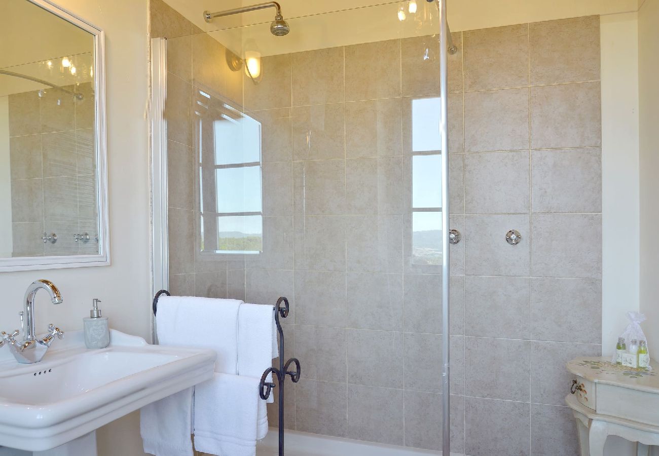 Villa in Bibbona - Villa La Guardiana promoted by WeekHomes com