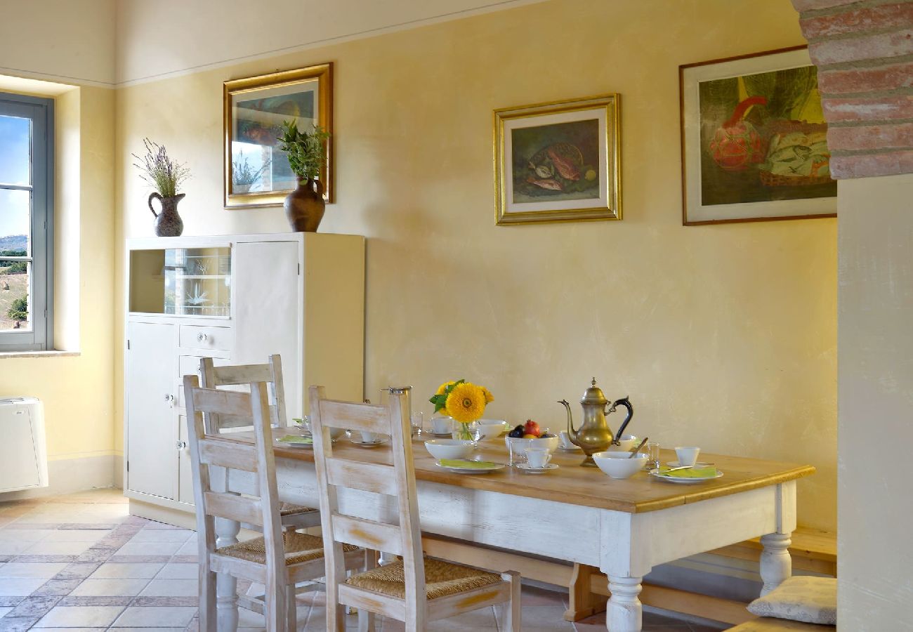 Villa in Bibbona - Villa La Guardiana promoted by WeekHomes com