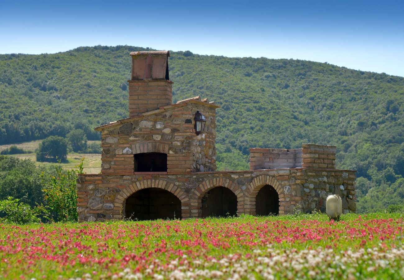 Villa in Bibbona - Villa La Guardiana promoted by WeekHomes com