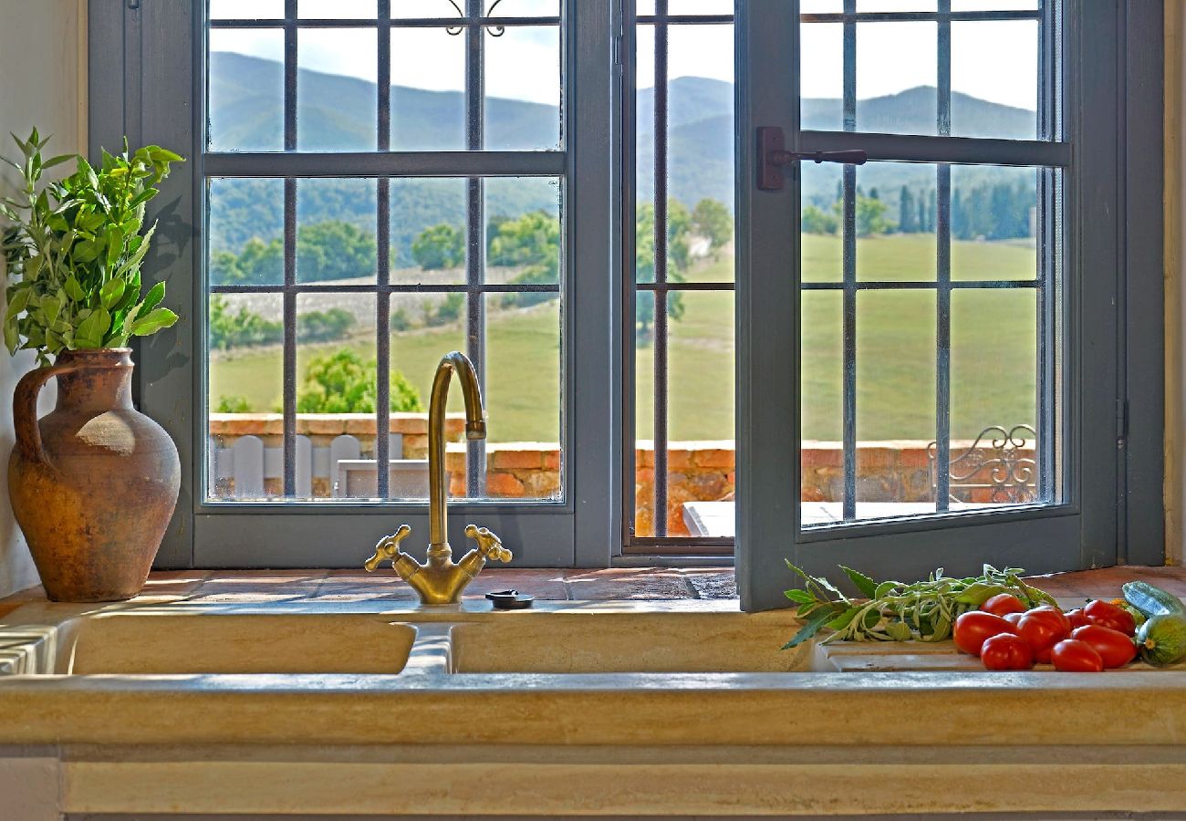 Villa in Bibbona - Villa La Guardiana promoted by WeekHomes com