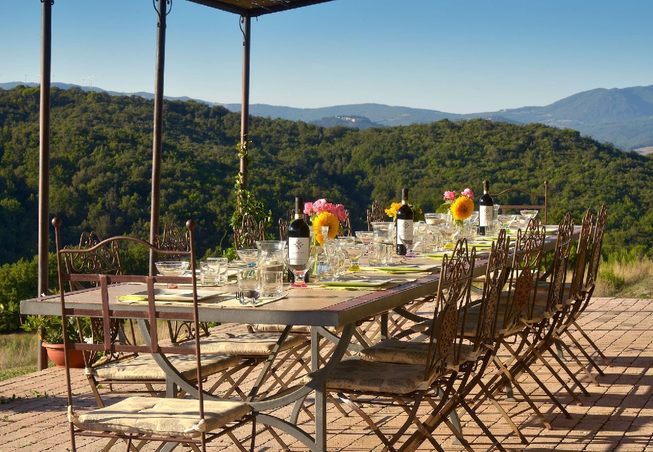 Villa in Bibbona - Villa La Guardiana promoted by WeekHomes com