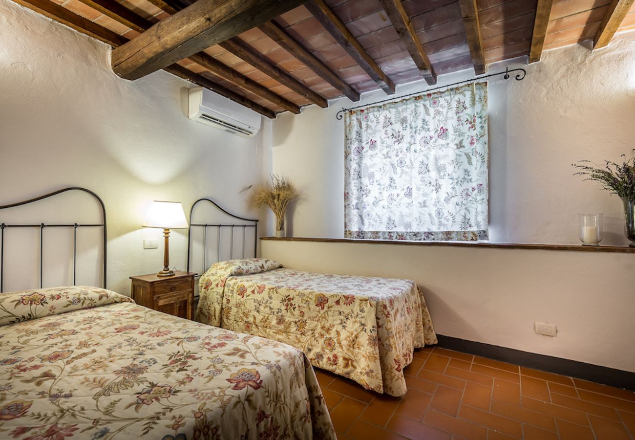 Villa in San Casciano in Val di Pesa - Villa La Santa