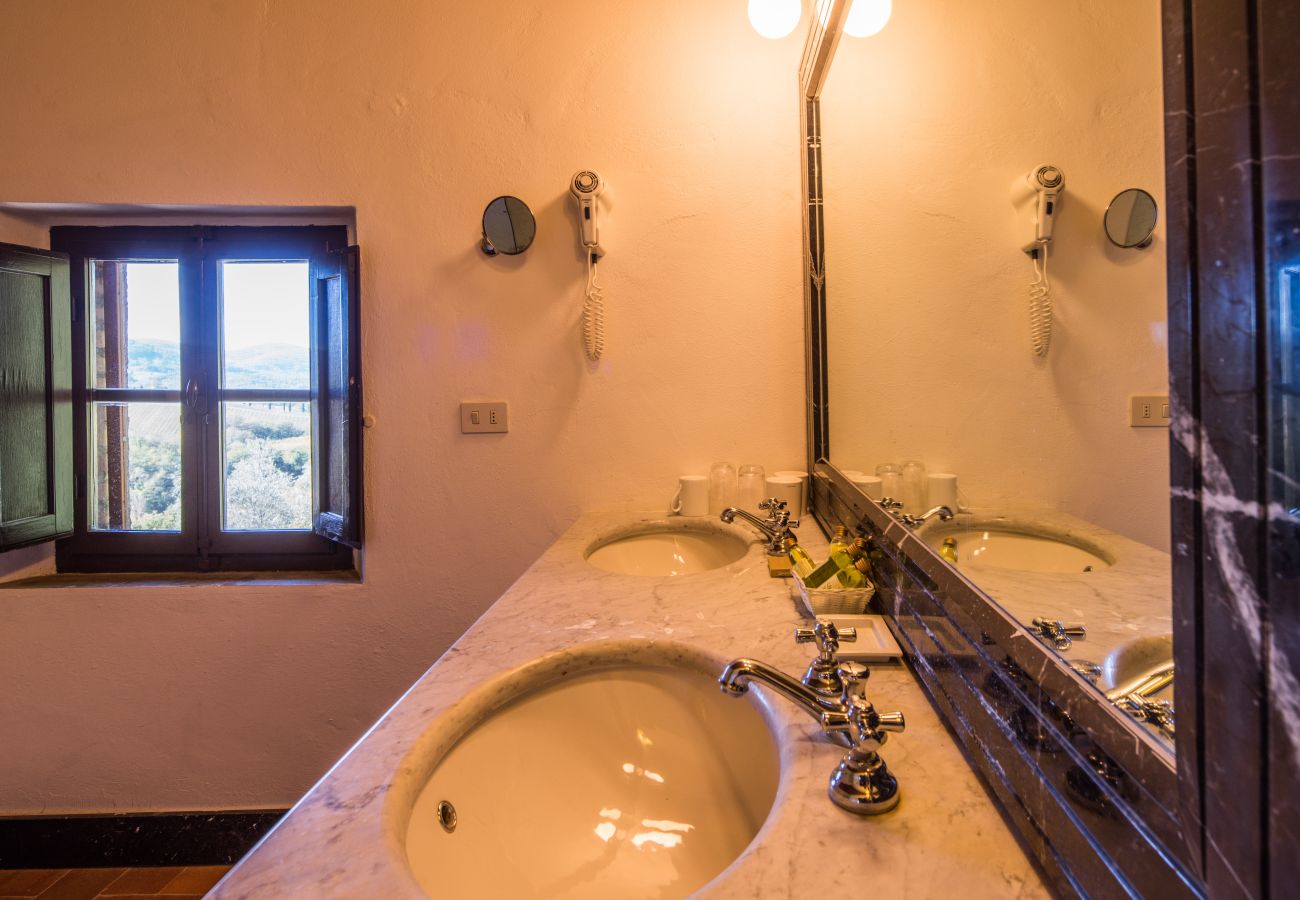 Villa in Greve in Chianti - villa Volpina