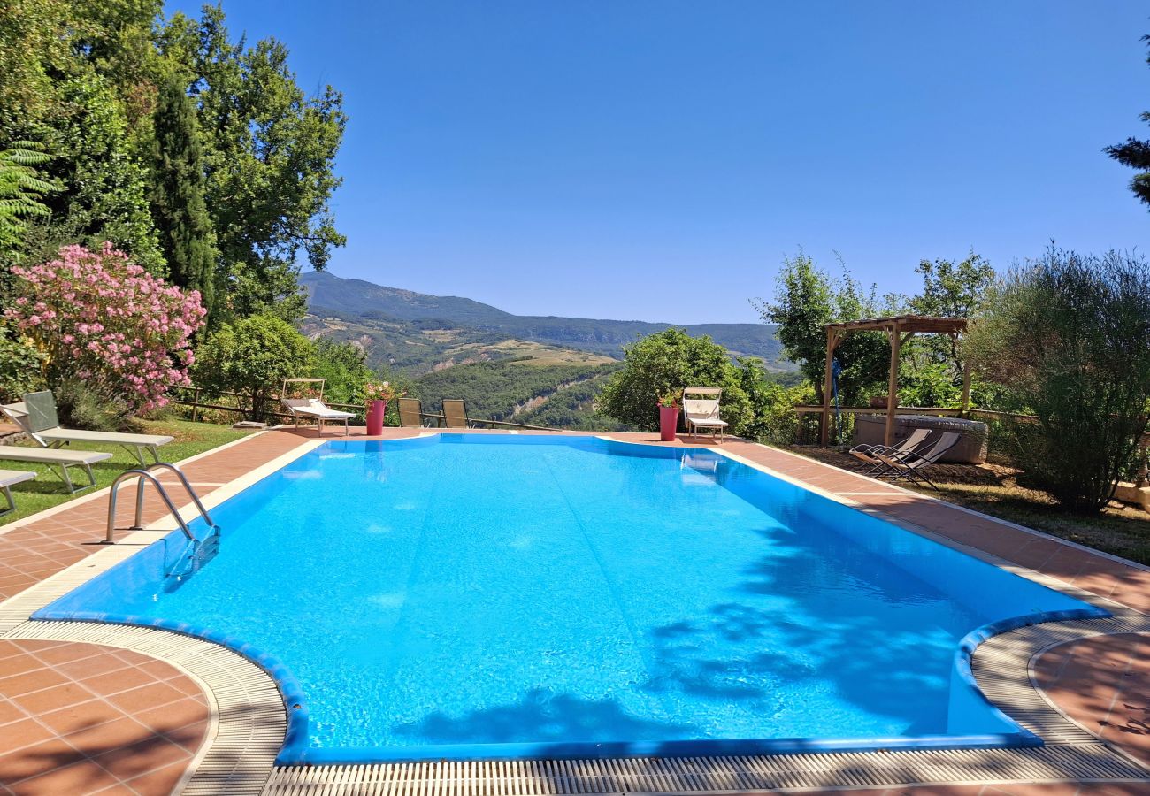Villa in Radicofani - Villa La Magione