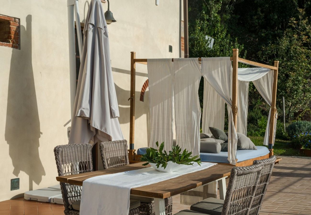 Villa in Palaia - Villa casolare Francia