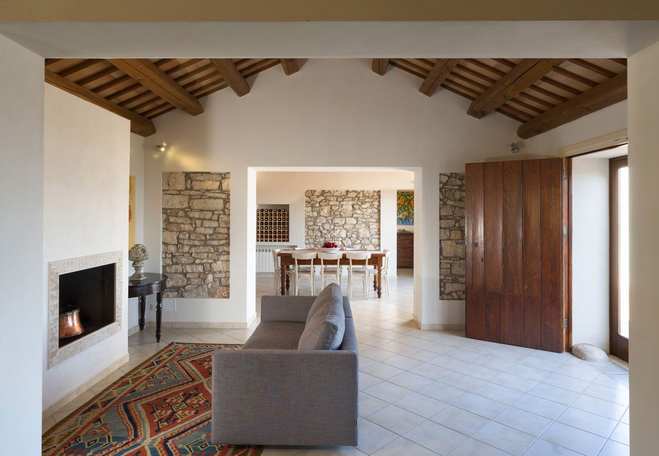 Villa in Buseto Palizzolo - Villa Avocado