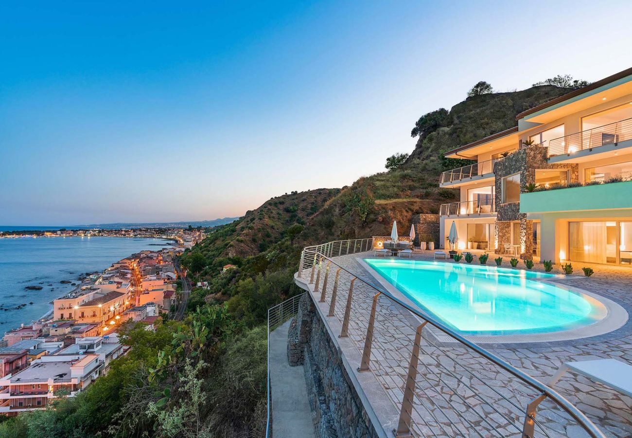 Villa in Giardini-Naxos - Villa Susina