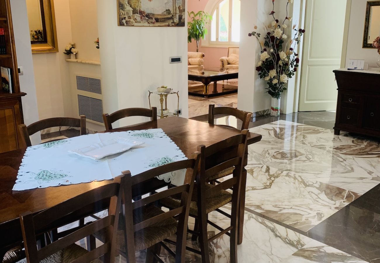 Villa in Molazzana - Villa Grazia resort