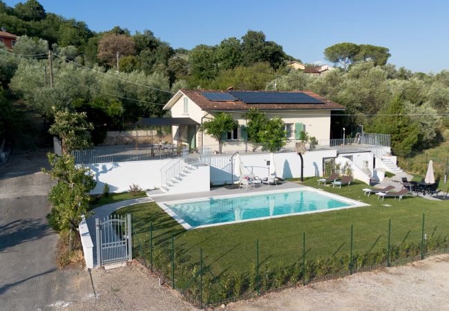 House in Montecarlo - La casetta degli Agrumi