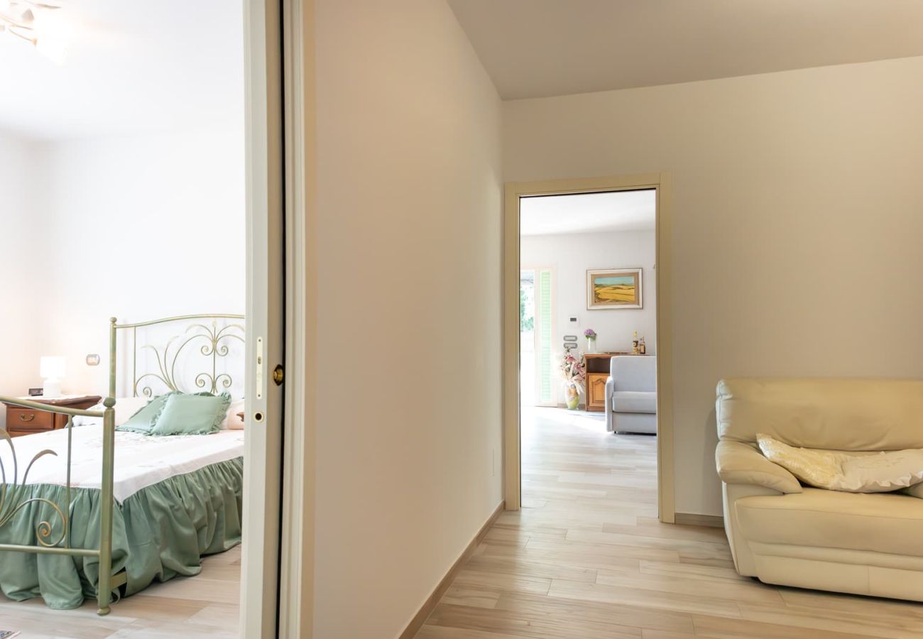 House in Montecarlo - La casetta degli Agrumi