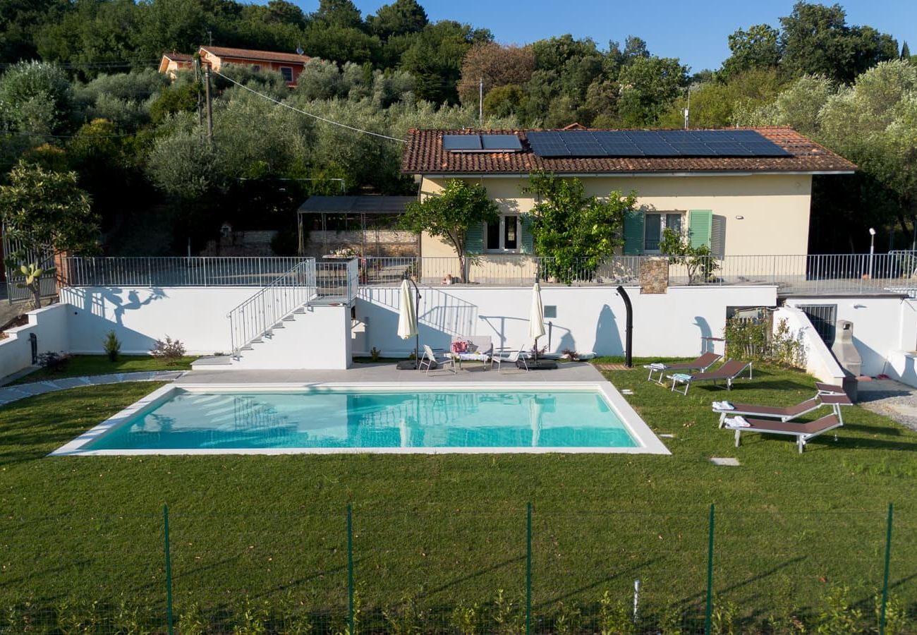 House in Montecarlo - La casetta degli Agrumi
