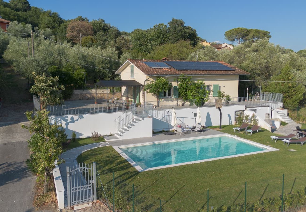 House in Montecarlo - La casetta degli Agrumi