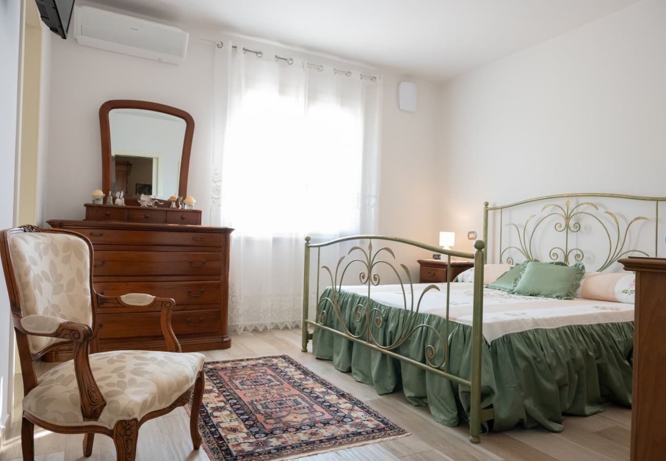 House in Montecarlo - La casetta degli Agrumi