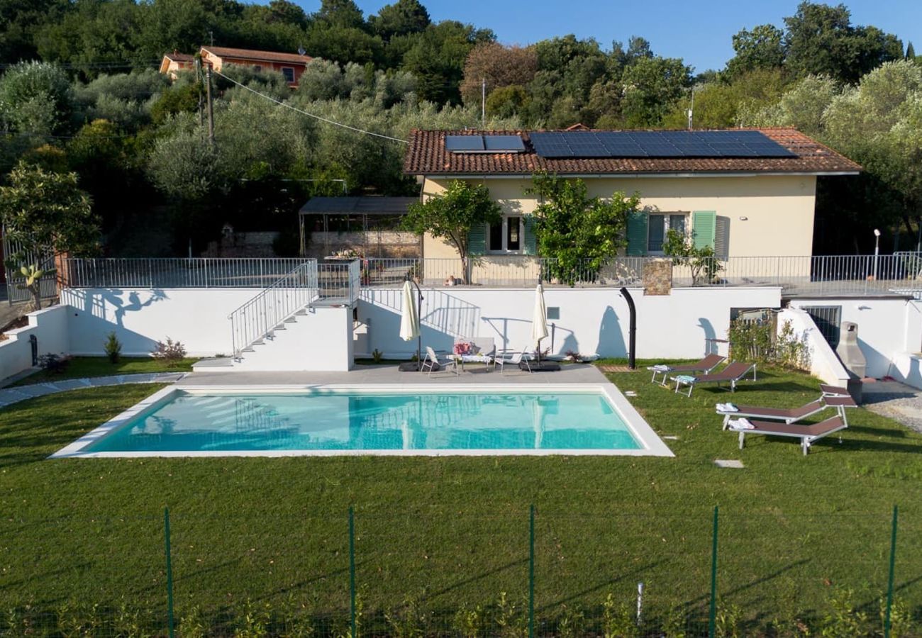 House in Montecarlo - La casetta degli Agrumi